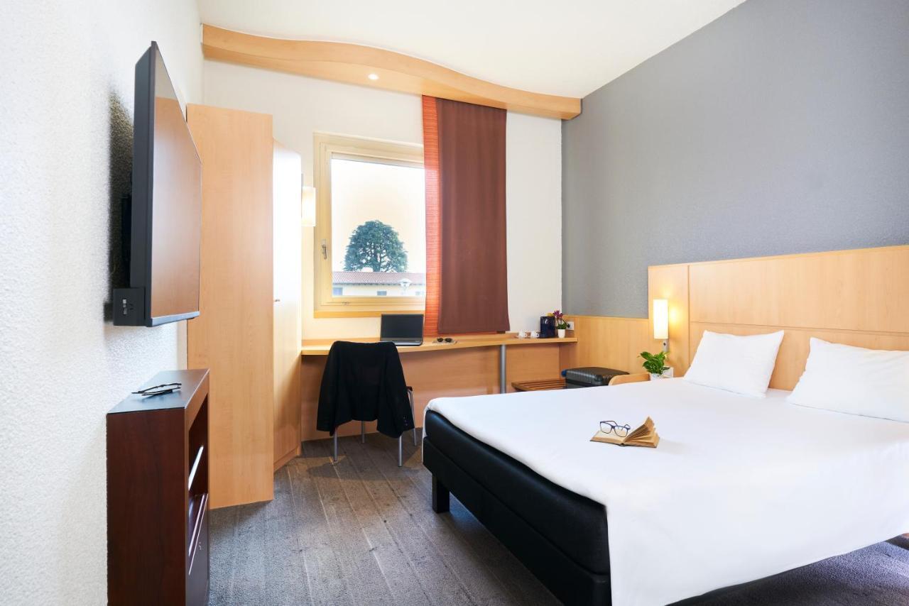 Ibis Hotel