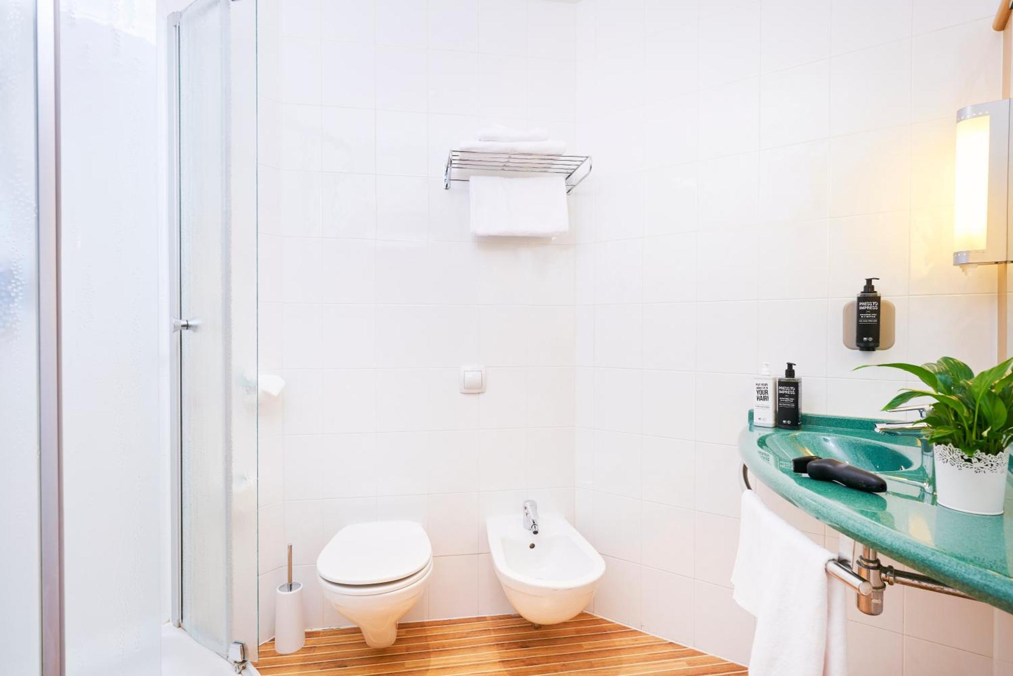Ibis Grandate