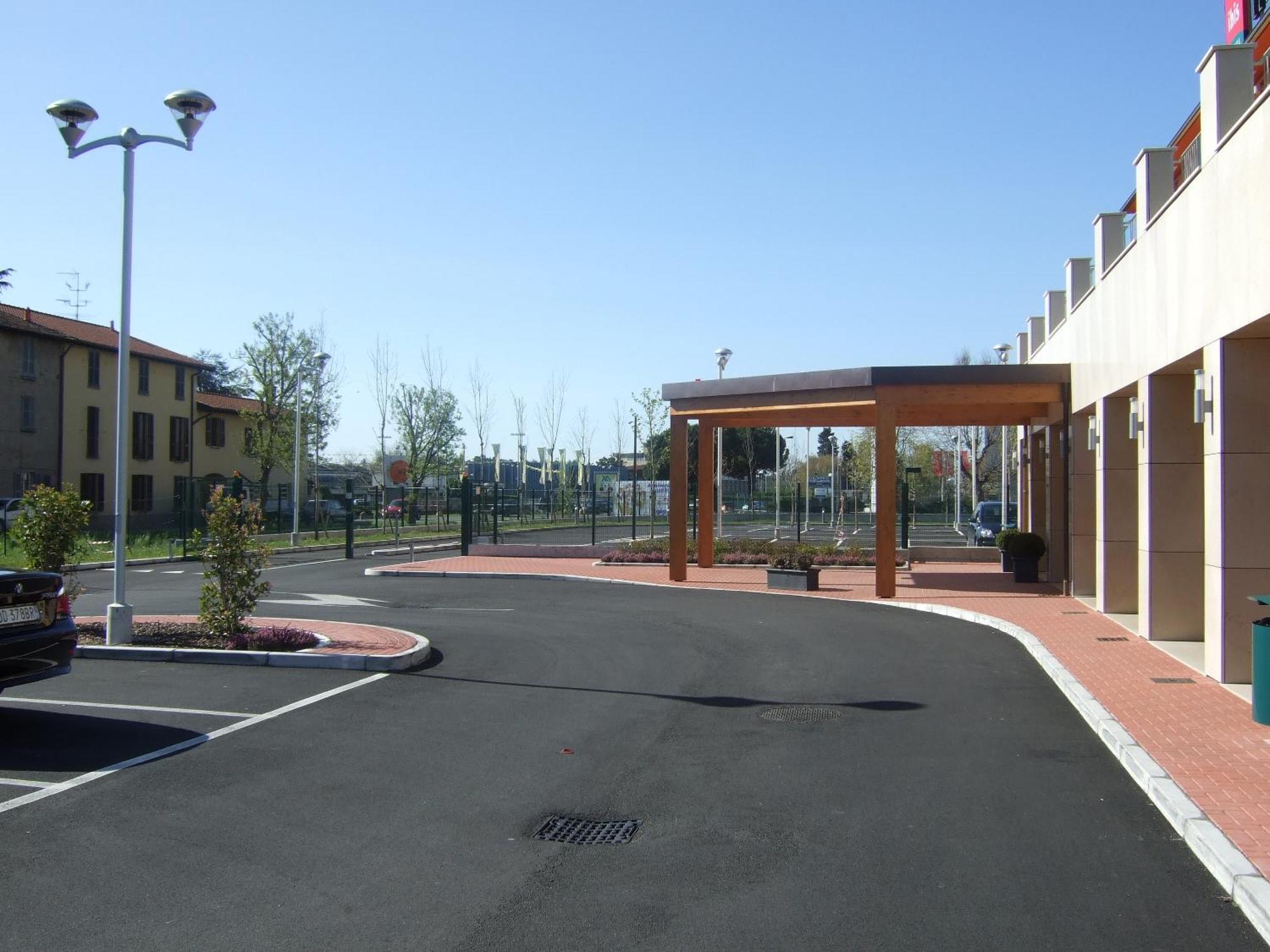 Ibis Hotel 3*