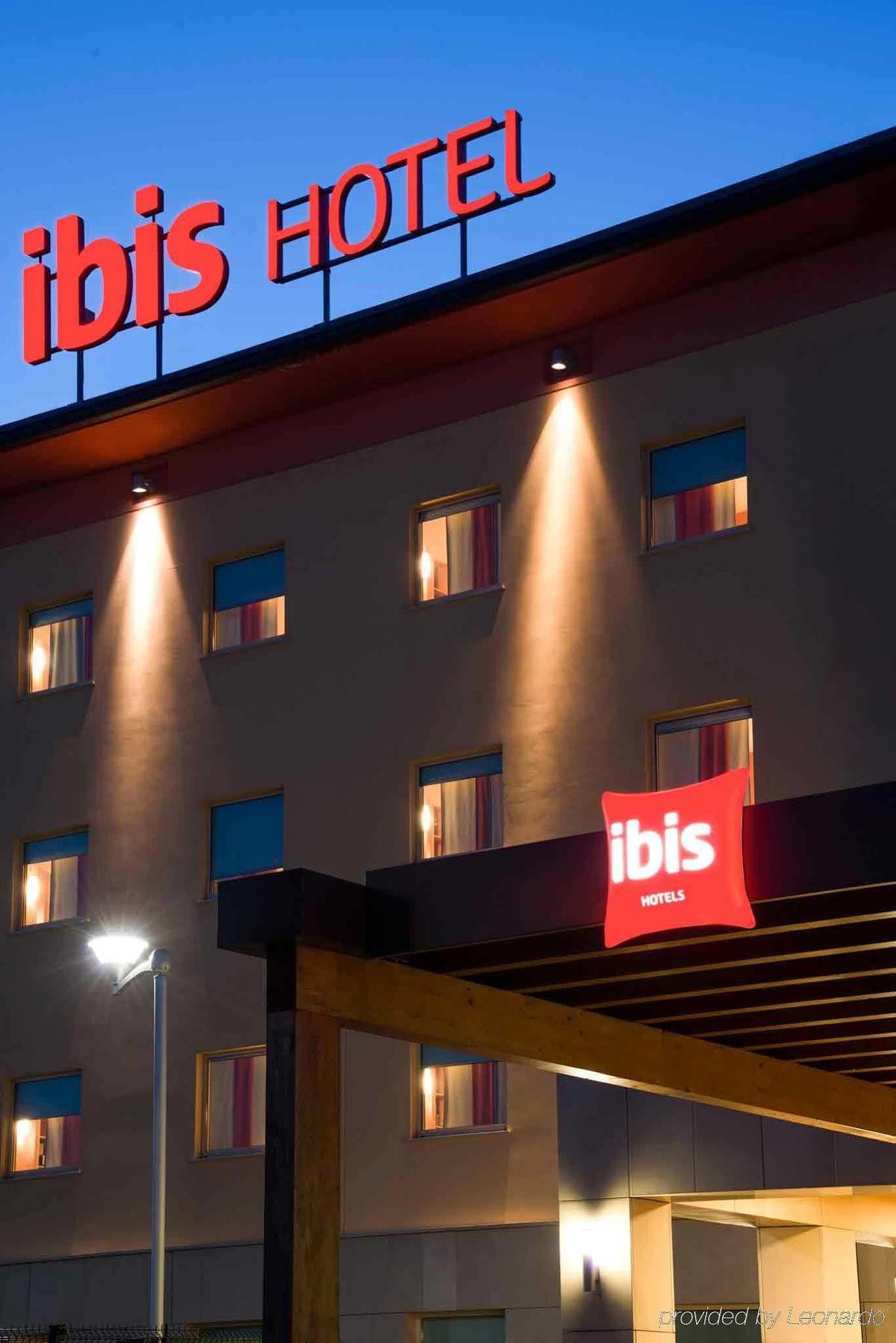 Ibis Hotel Grandate