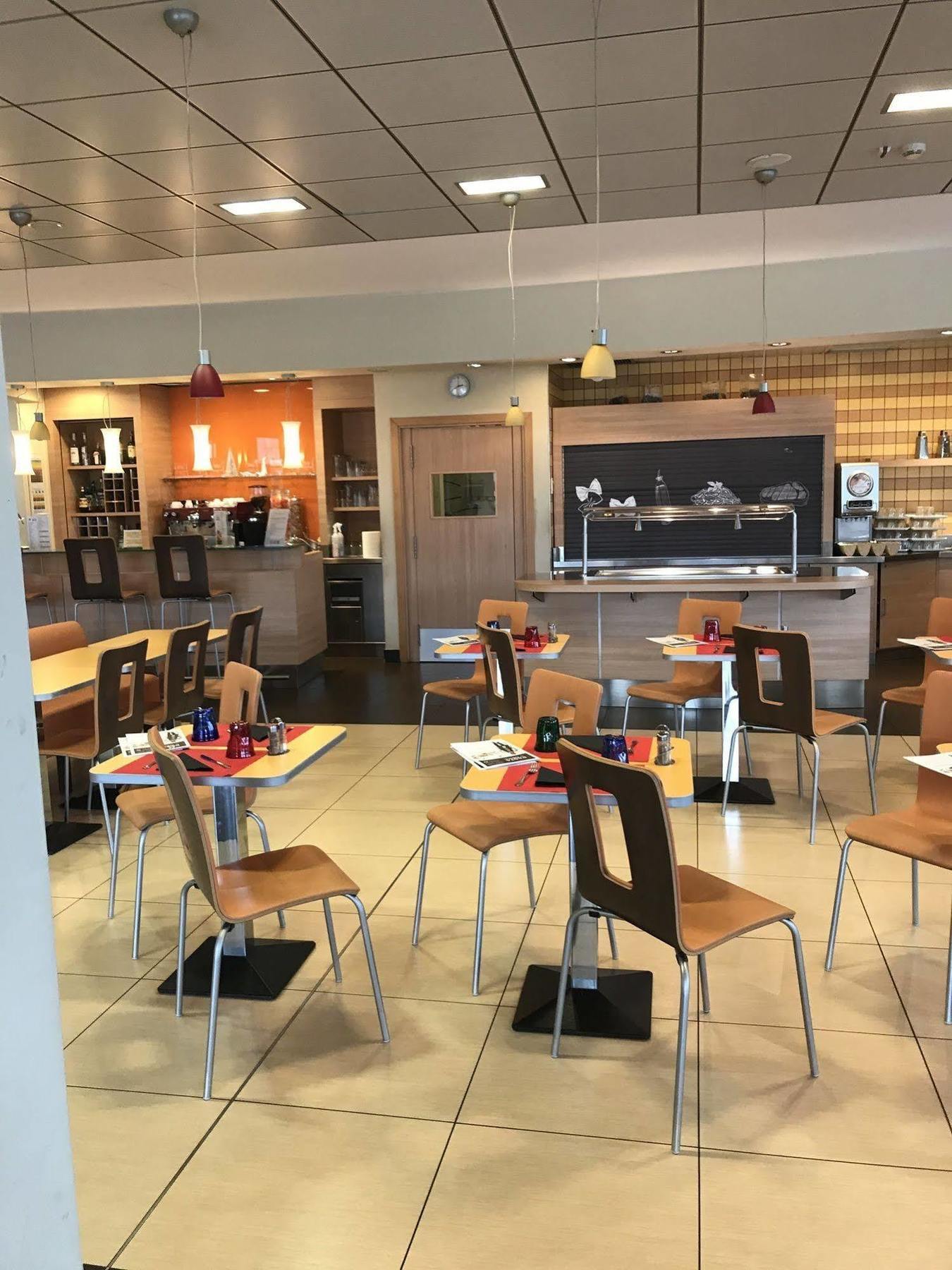 Ibis Hotel Grandate