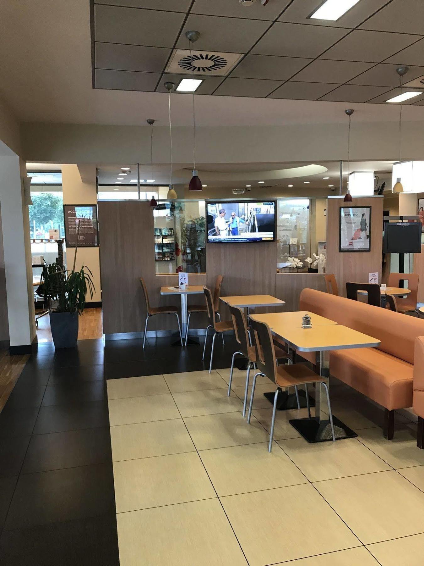 Ibis Hotel Grandate